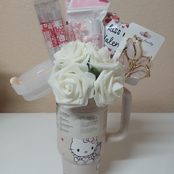 Stanley Pink Drinkware with White Accents - Picture 1 of 3